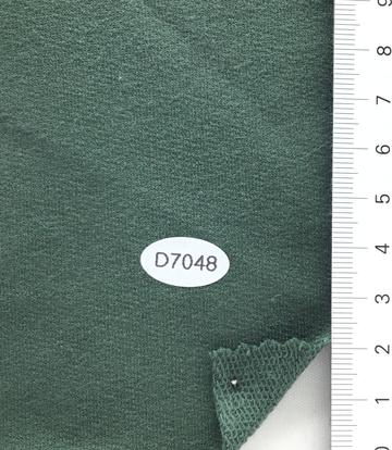 D7048 Green