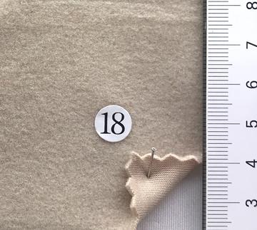 18 Beige