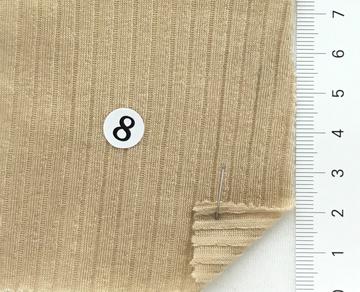 8 Beige