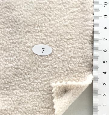 7 Beige