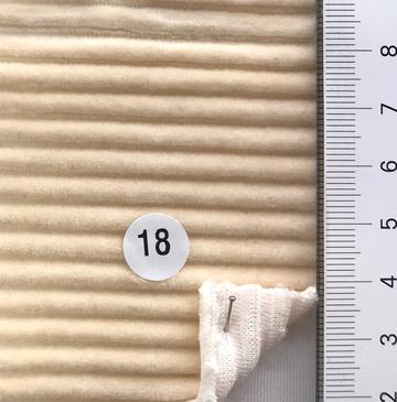 18 Beige