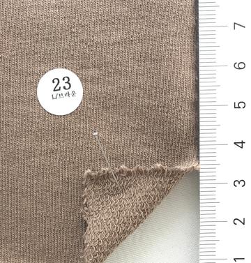 23 Beige