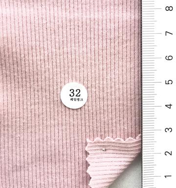 32 Pale Pink
