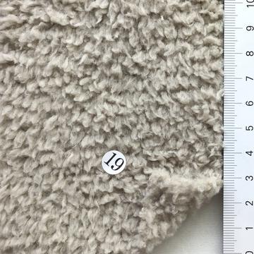 19 Beige