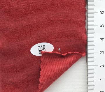 746 빨강 Red