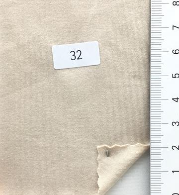 32 Beige