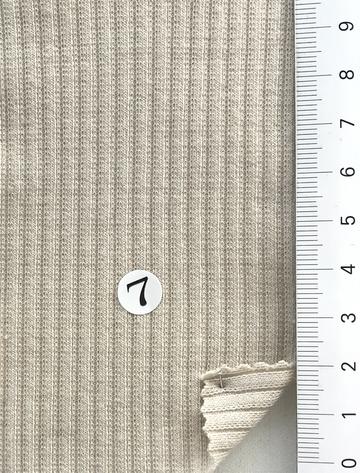 7 Beige