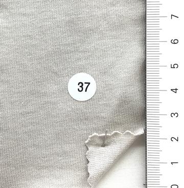 37 Beige