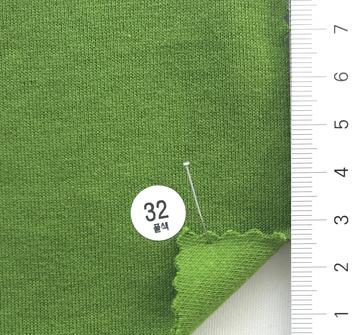 32 풀색 Pale Green