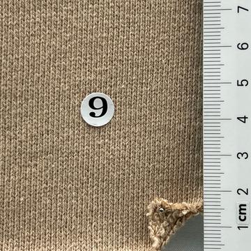 9 Beige