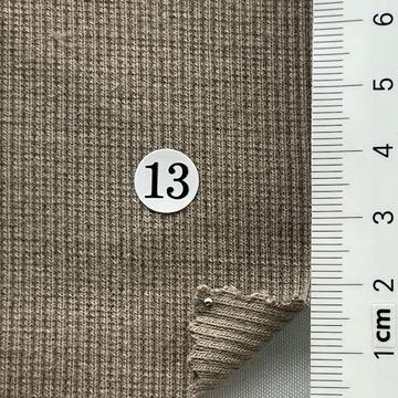 13 Beige