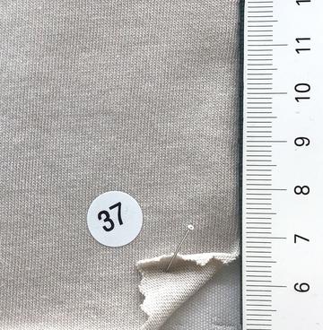37 Beige
