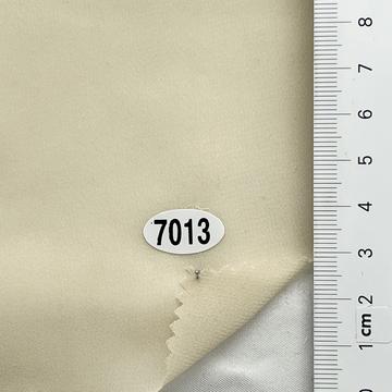 7013 Beige