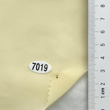 7019 Yellow