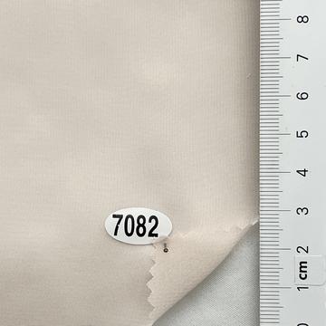 7082 Beige
