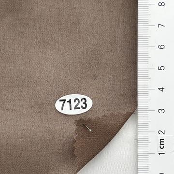 7123 Brown