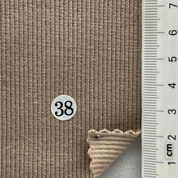 38 Beige