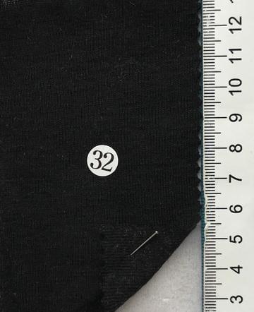구.32 Black