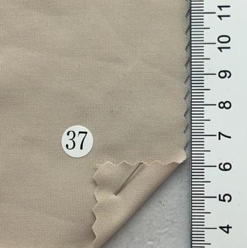 37 Beige