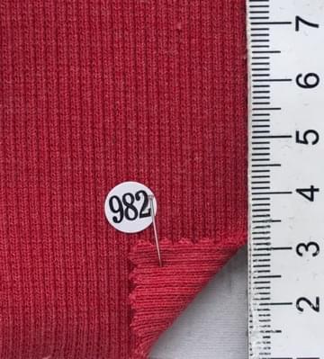 구.982 Red