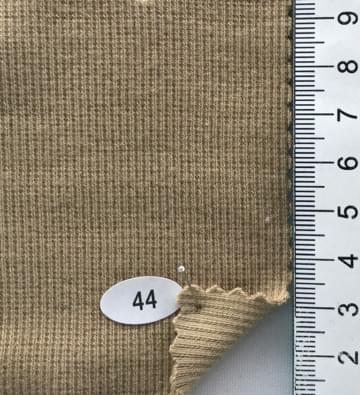 44 Beige