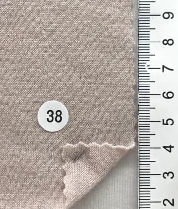 38 Beige