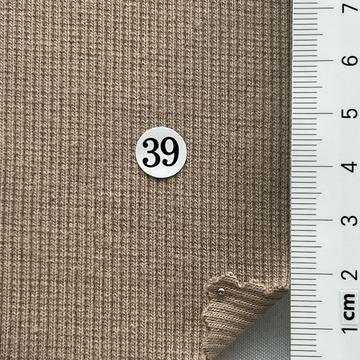 39 Beige