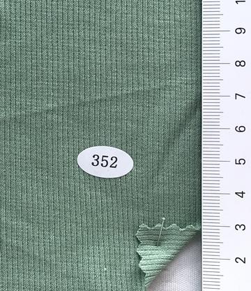 352 Green