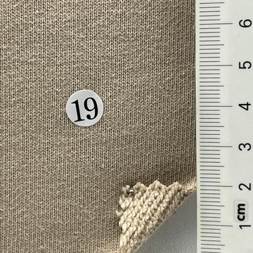 19 Beige