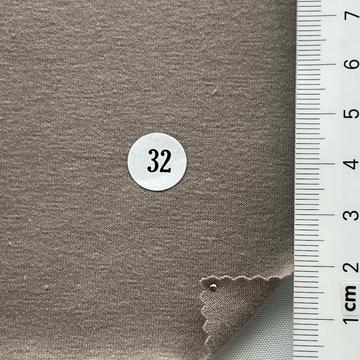 32 Beige