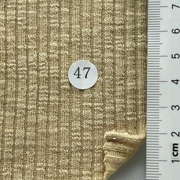47 Beige