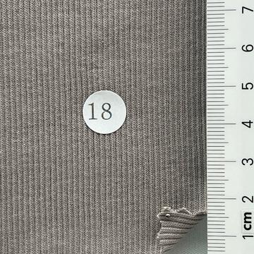 18 Beige