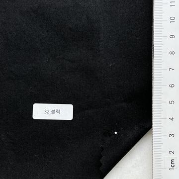 32 Black