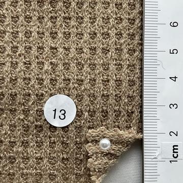 13 Beige