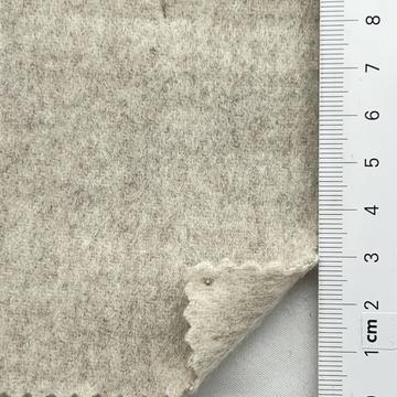 37 Beige