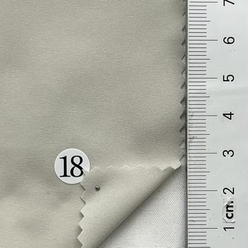 18 Beige
