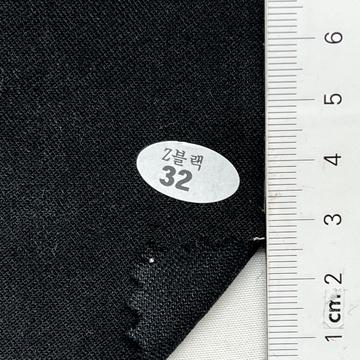 32 Black
