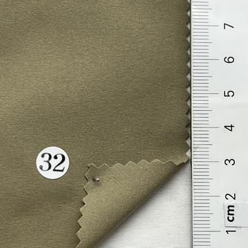 32 Beige