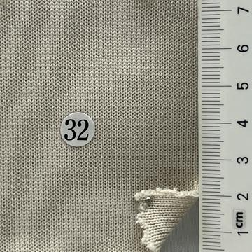 32 Beige