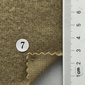 7 Beige