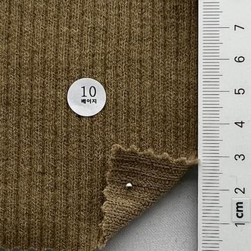 10 Beige
