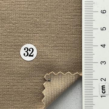 32 Beige