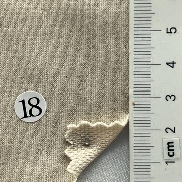 18 Beige