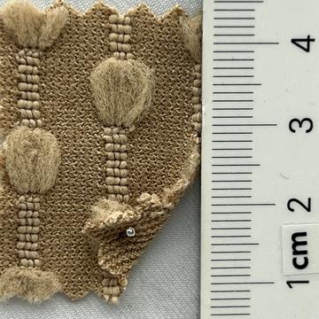 8 Beige