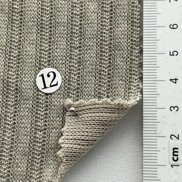 12 Beige