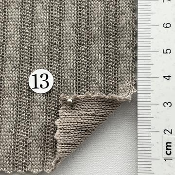 13 Beige