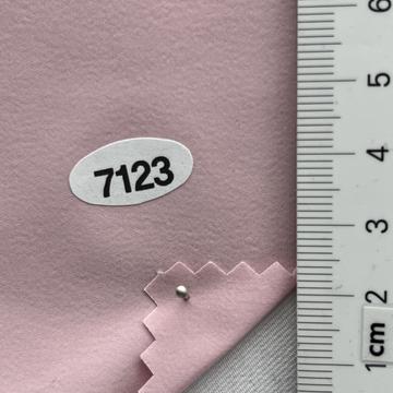 7123 Pale Pink