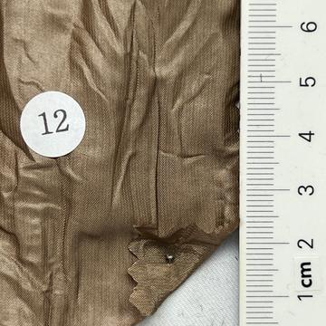 12 Beige