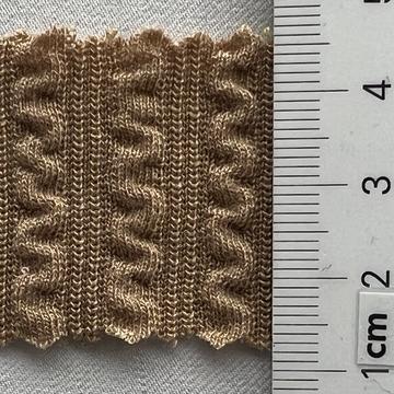 12 Beige