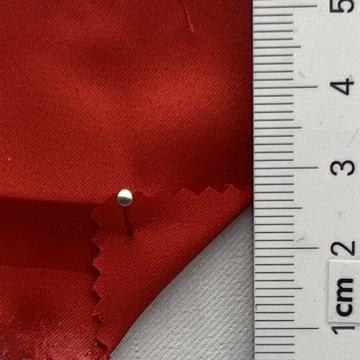 752 Red